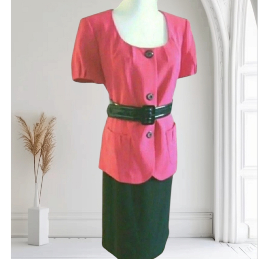 NWT SKIRT 2PC SUIT SET HOT Pink and Black 6 Womens Size 6